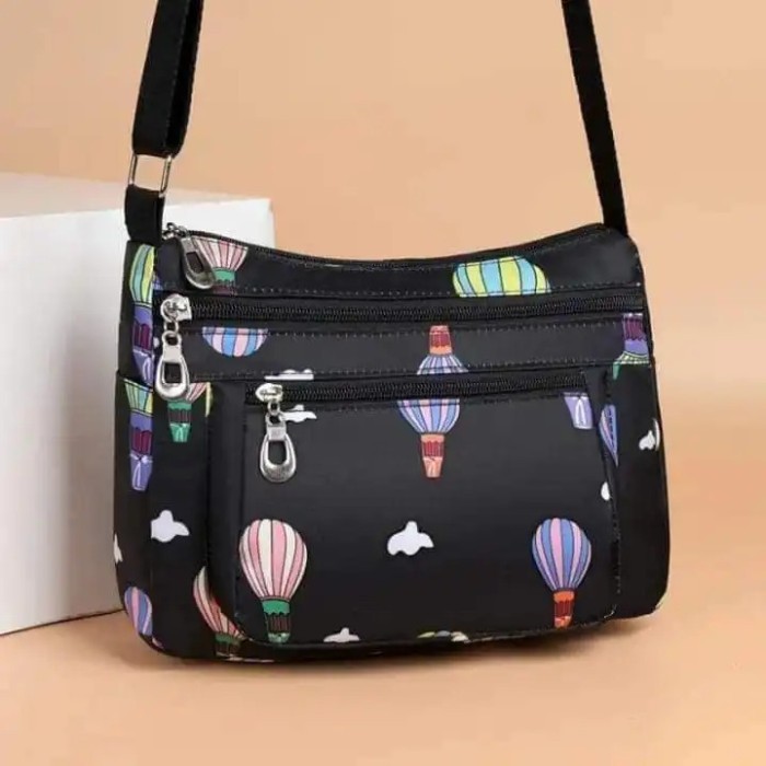 Crossbody Bag (Black colour)